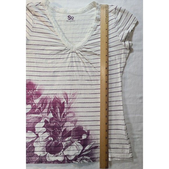 SO 2-Pack Cotton Tees Size Small White & Pink Floral Stripe V-Neck Top - Picture 6 of 11